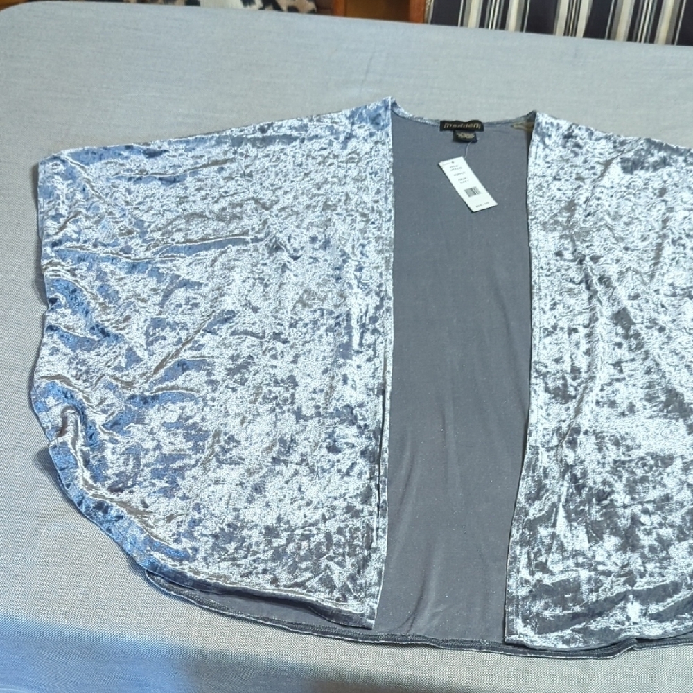 Madden NYC Silver Velvet Kimono Cardigan